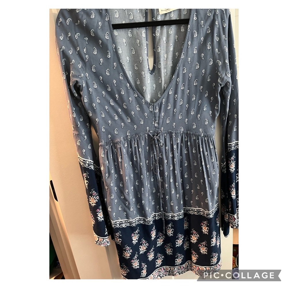 Abercrombie dress, worn once. Size M